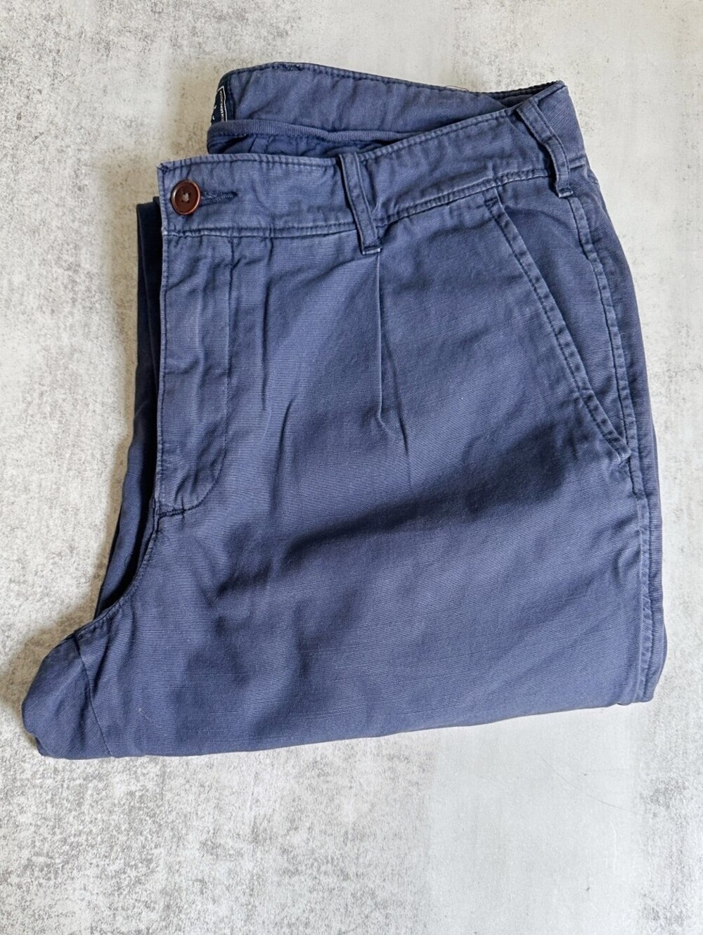Abercrombie & Fitch Men Pleated Pants